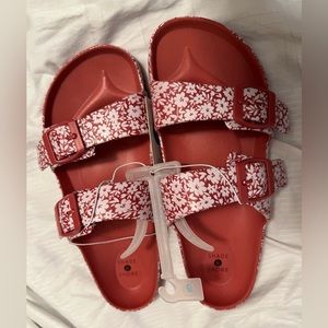 Redish pink flower sandals. Size 8.